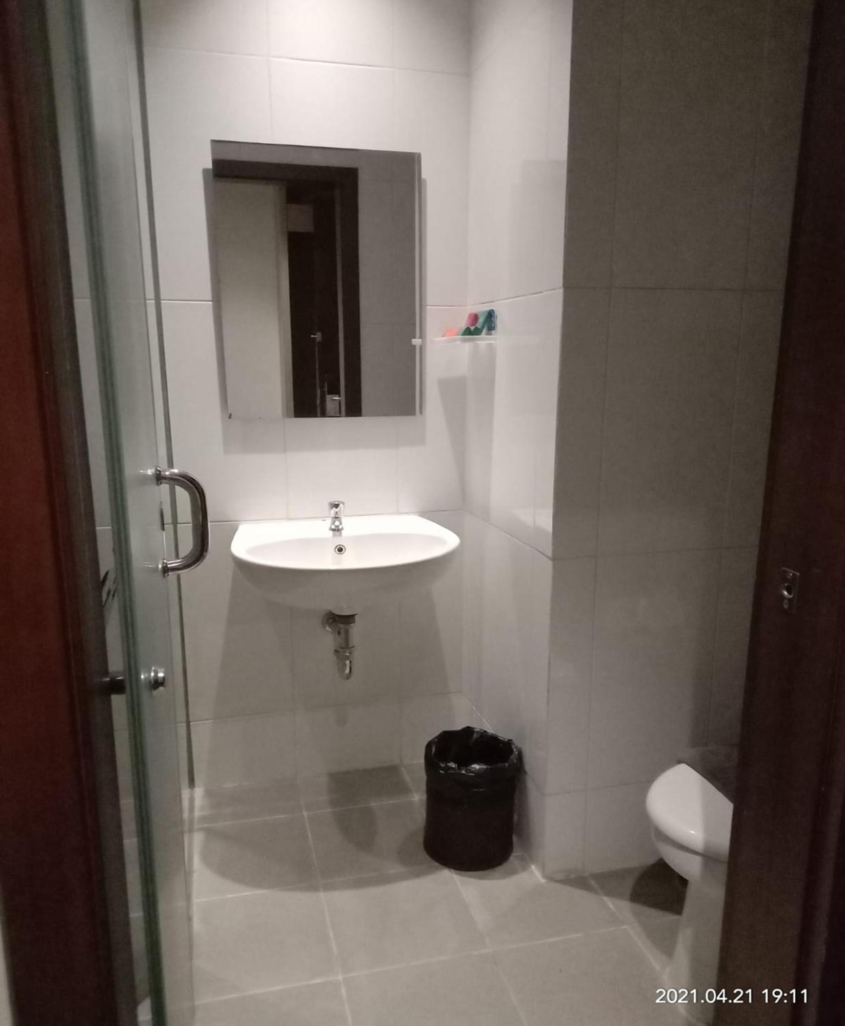 Hotel 88 Itc Fatmawati Jakarta By Wh מראה חיצוני תמונה