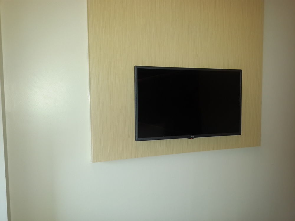 Hotel 88 Itc Fatmawati Jakarta By Wh מראה חיצוני תמונה